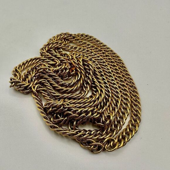 Monet vintage very long gold tone chain necklace - Picture 2 of 10